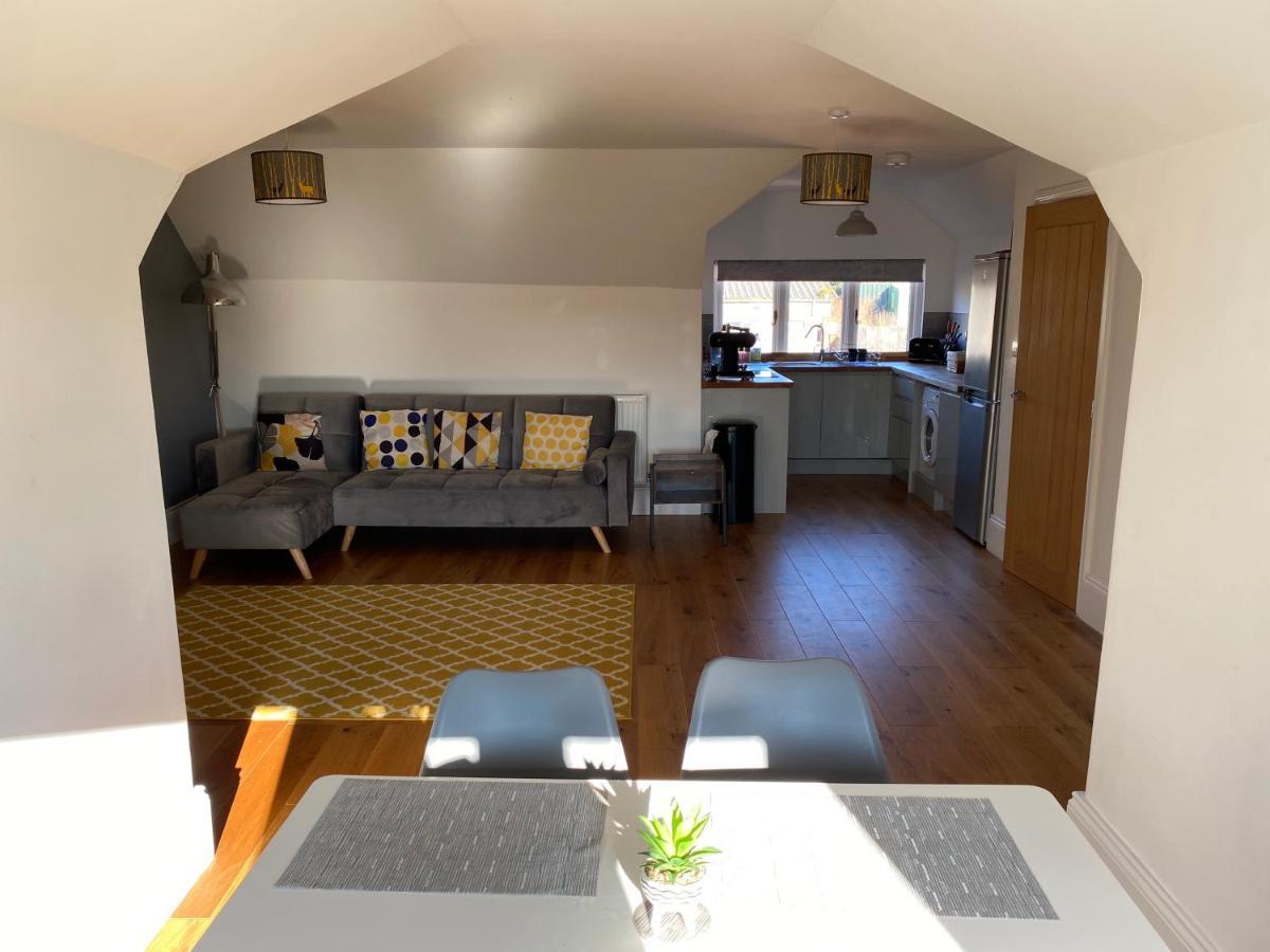 Stylish Georgian Apartment In An Ideal Location 北沃尔舍姆 外观 照片