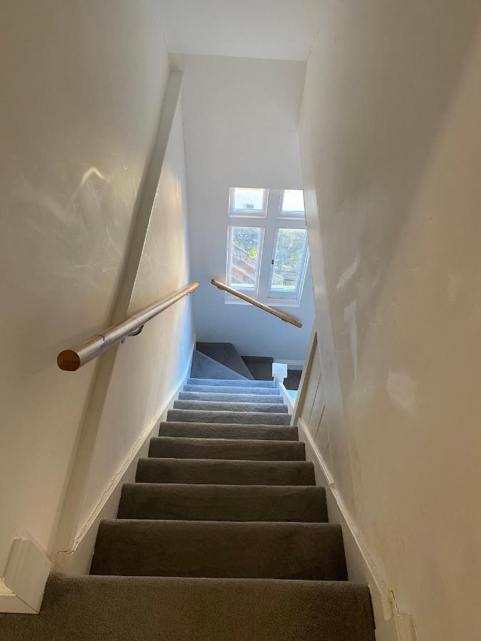 Stylish Georgian Apartment In An Ideal Location 北沃尔舍姆 外观 照片